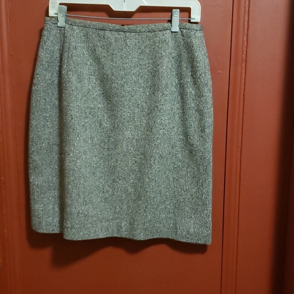 Tweed Gray Skirt Size 13 - Picture 11 of 13